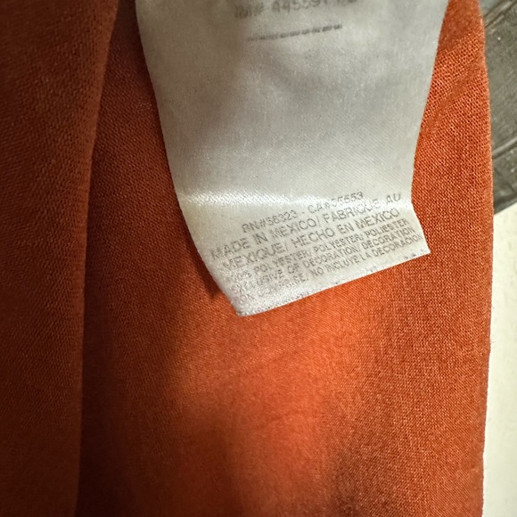 Nike Dri-fit XL Boy’s Texas Longhorns UT Burnt Orange Short Sleeve Shirt - Picture 5 of 5